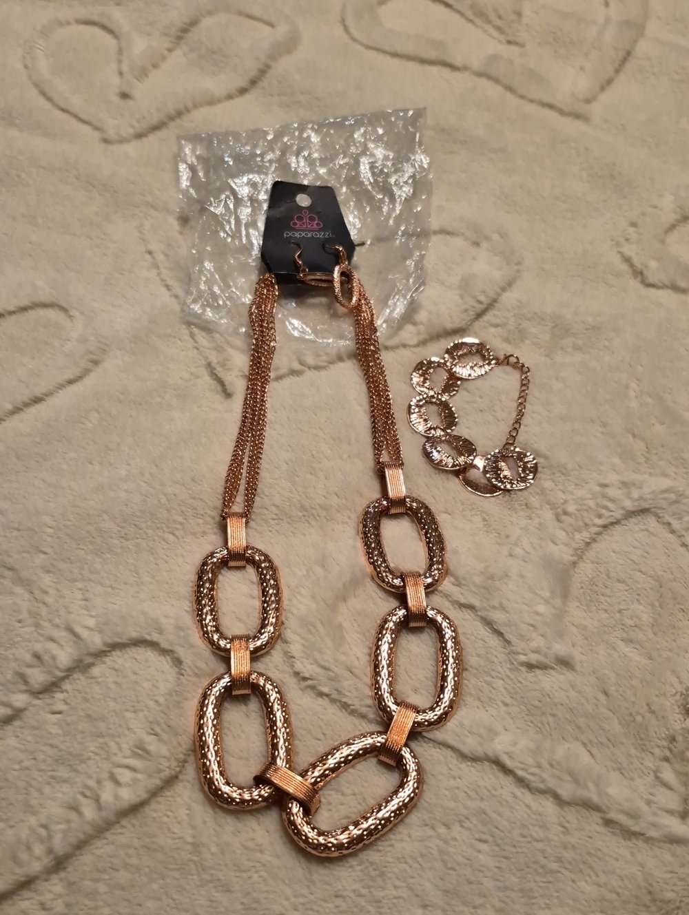 paparazzi Rose Gold Textured Link Necklace and Bracelet Set